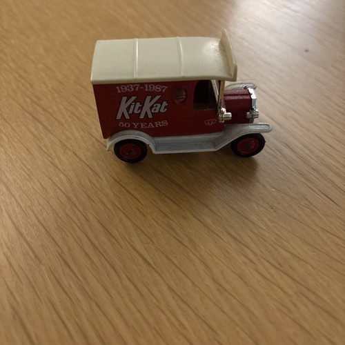 Lledo model ford - lledo, kitkat