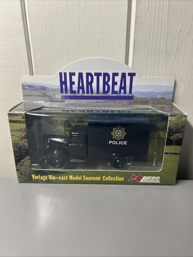 Lledo vintage heartbeat die - lledo,
