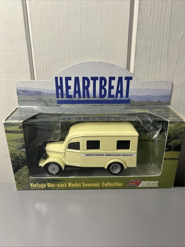 Lledo vintage heartbeat north - lledo,
